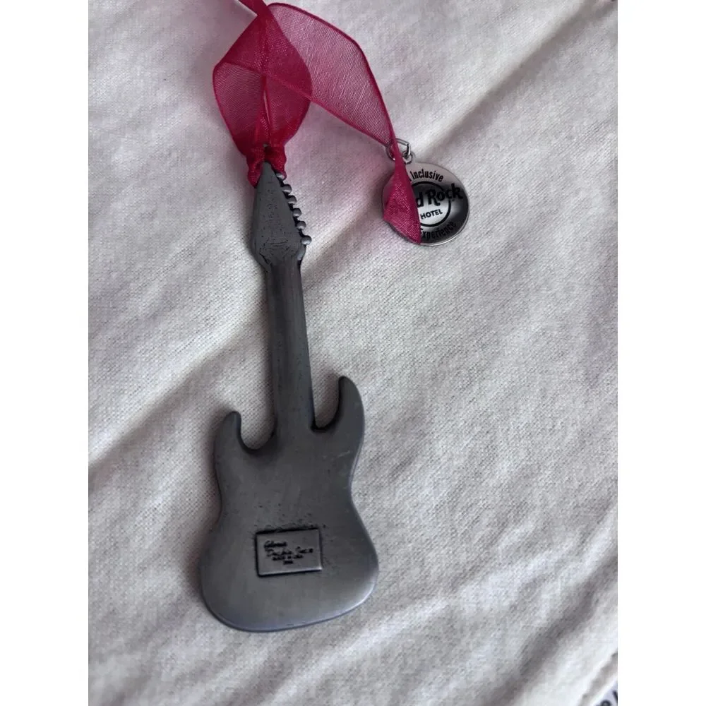 N/A pewter guitar